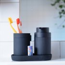 svart tvålpump i polyresin med räfflat mönster från Beslagsboden set